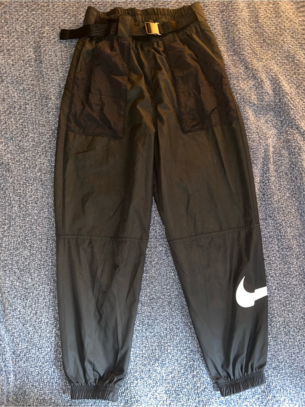 Nike Women’s Black Active Jogger Pants With Buckle Style Belt